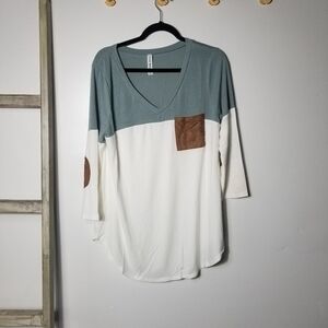 NWOT ZENANA PREMIUM WOMEN'S V-NECK BLOUSE SIZE XL